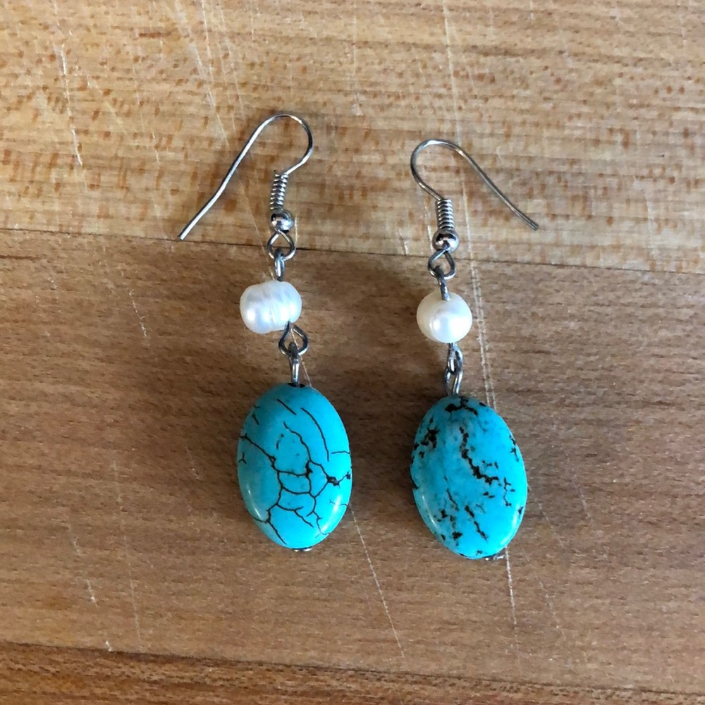 Turquoise dangling earrings